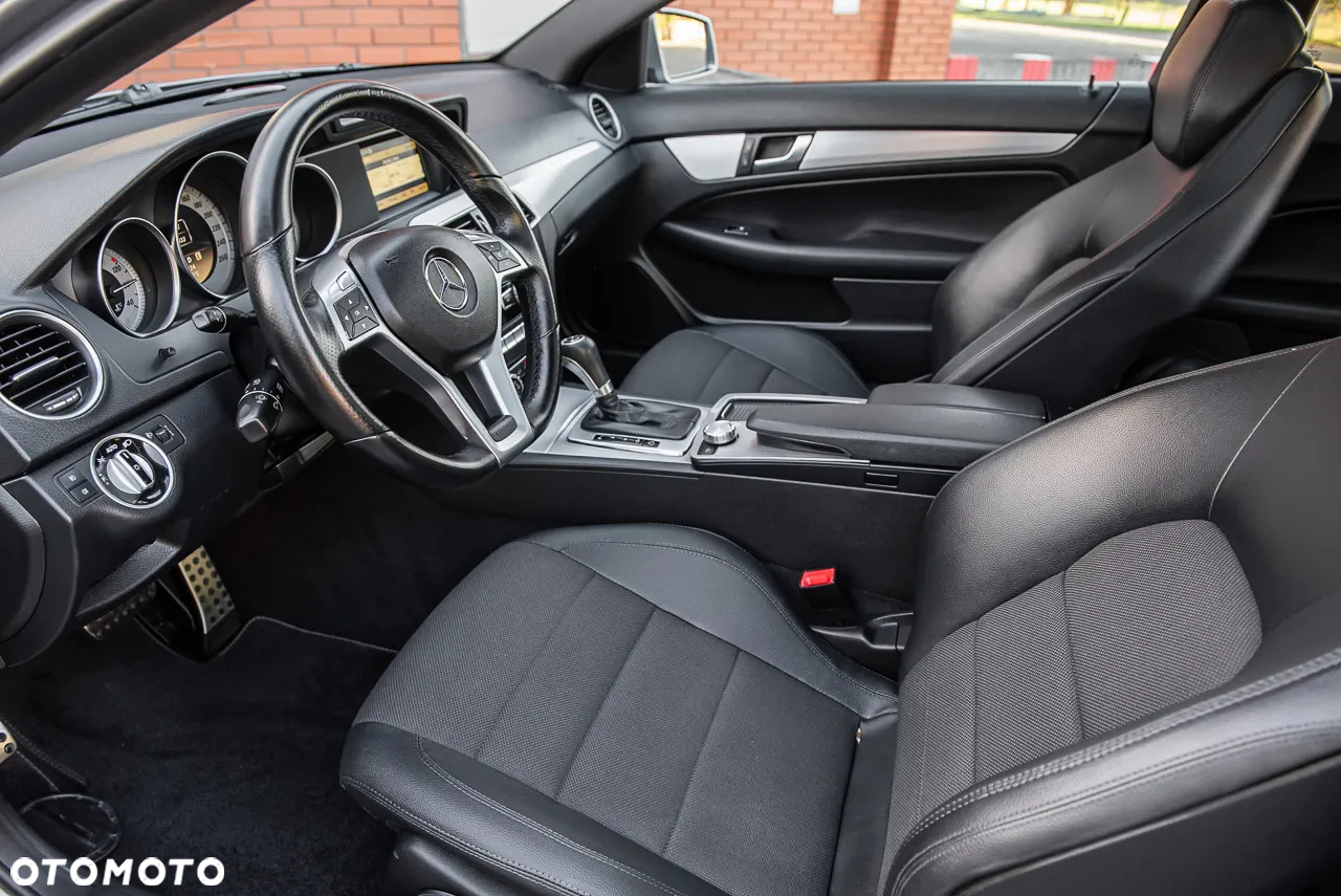Mercedes-Benz Klasa C 250 Coupe Sport 7G-TRONIC - 15