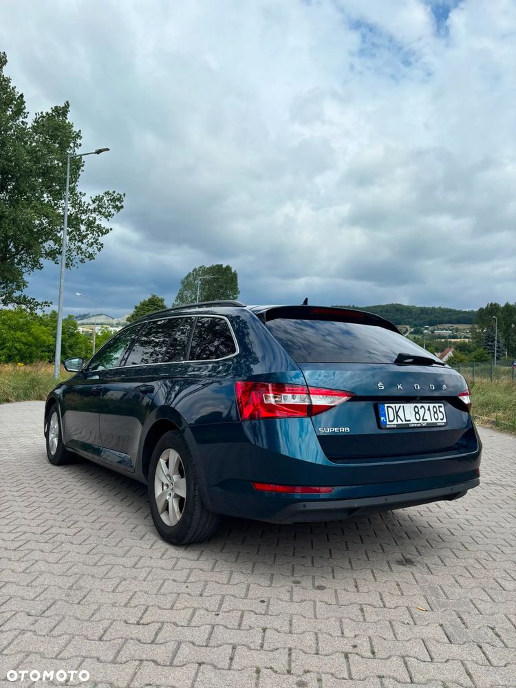 Skoda Superb 2.0 TDI SCR Ambition DSG - 5