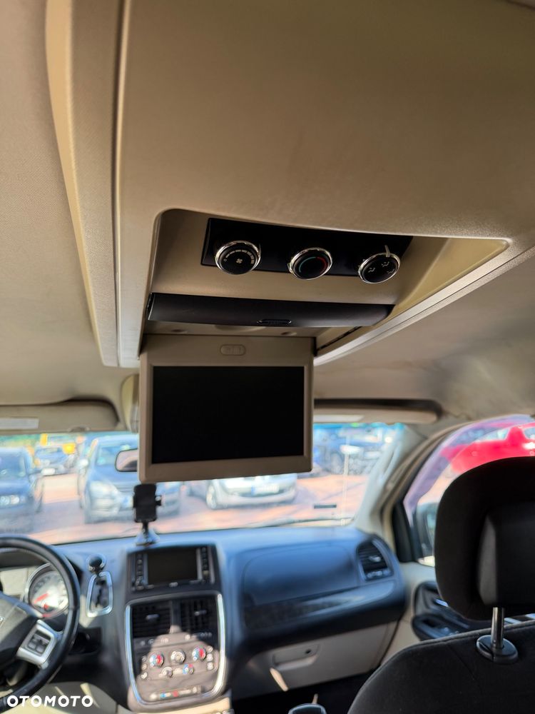 Dodge Grand Caravan - 6