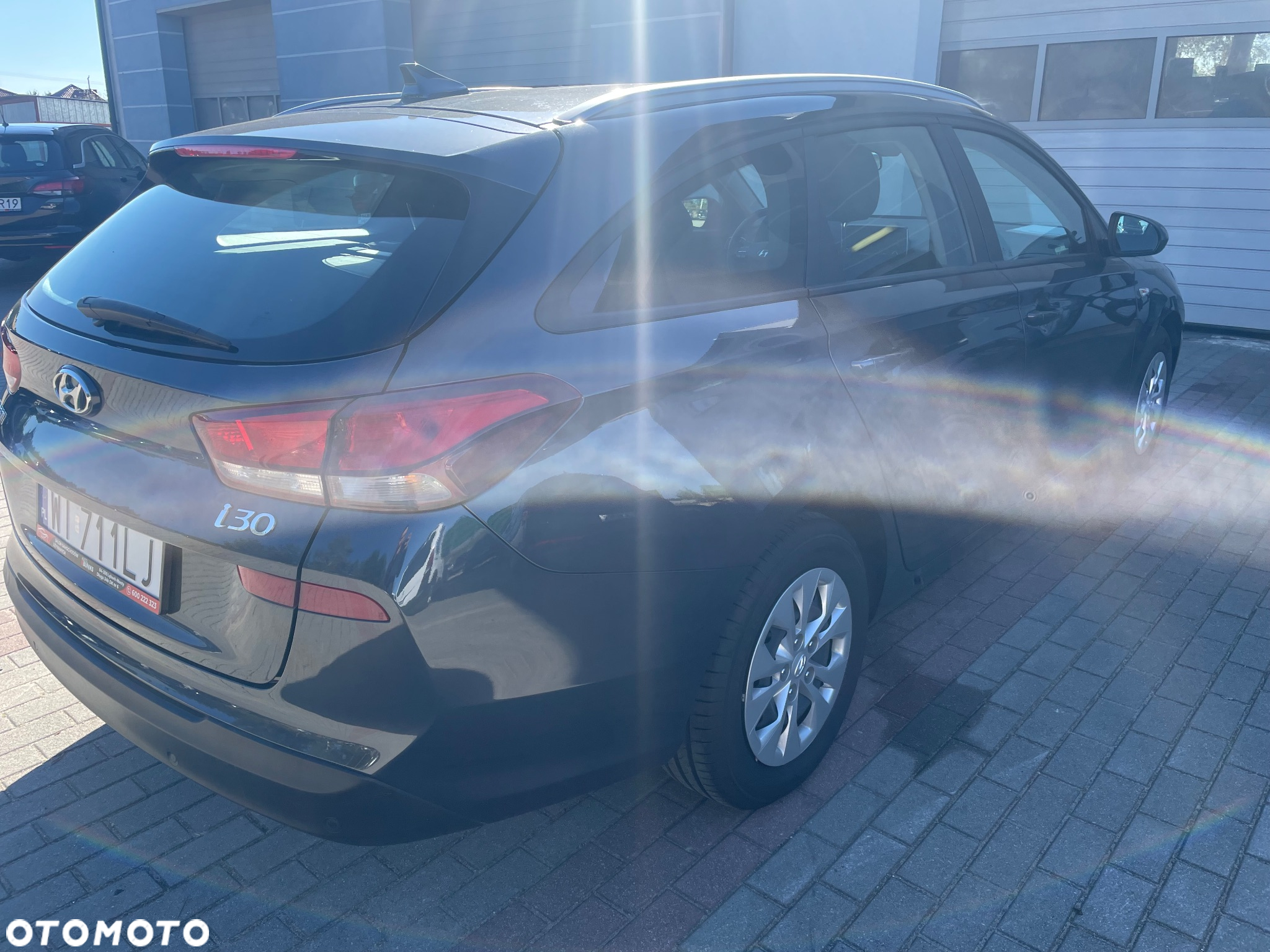 Hyundai i30 1.6 D Comfort DCT - 4
