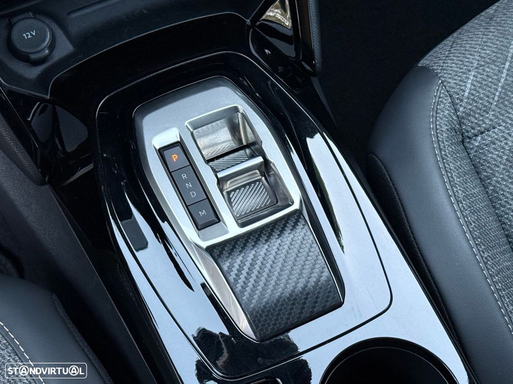 Peugeot 2008 1.2 Hybrid Allure e-DCS6 - 40