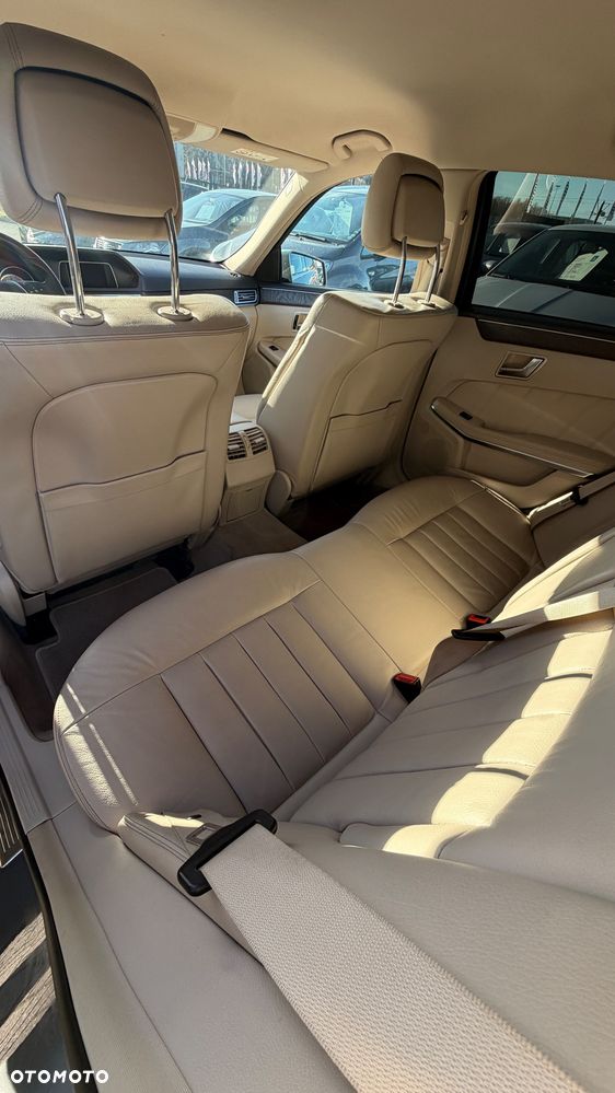 Mercedes-Benz Klasa E 220 BlueTEC 9G-TRONIC Avantgarde - 8