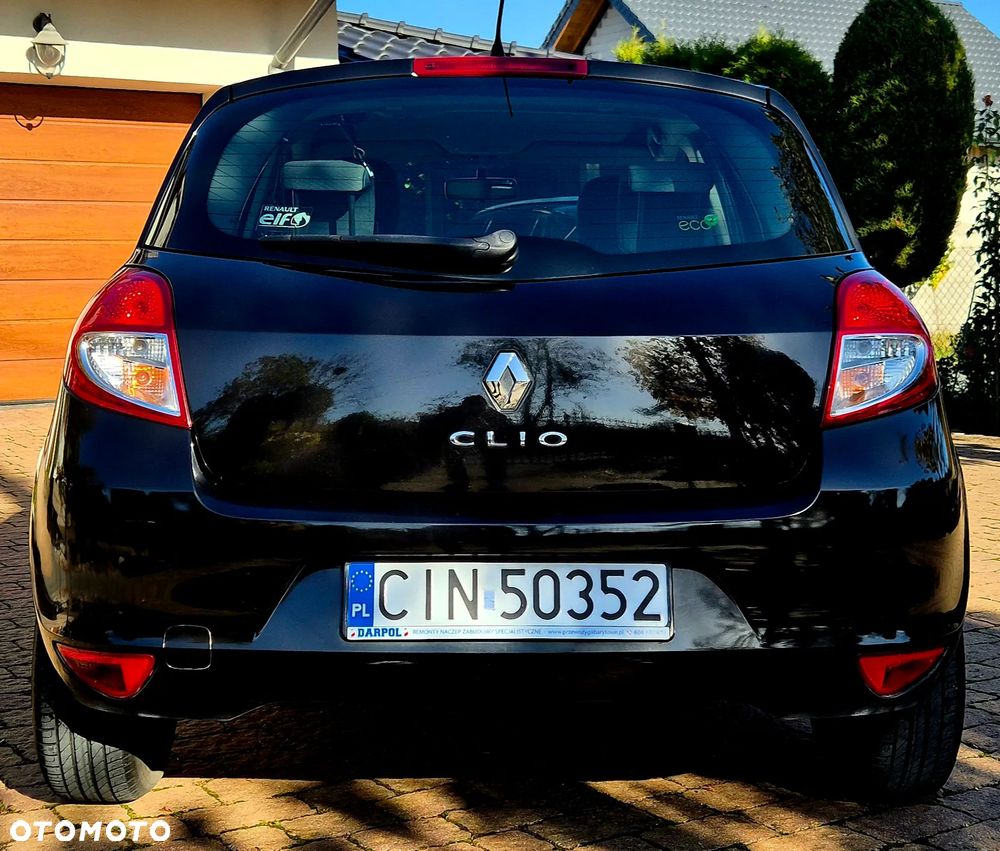 Renault Clio 2009 photo 3