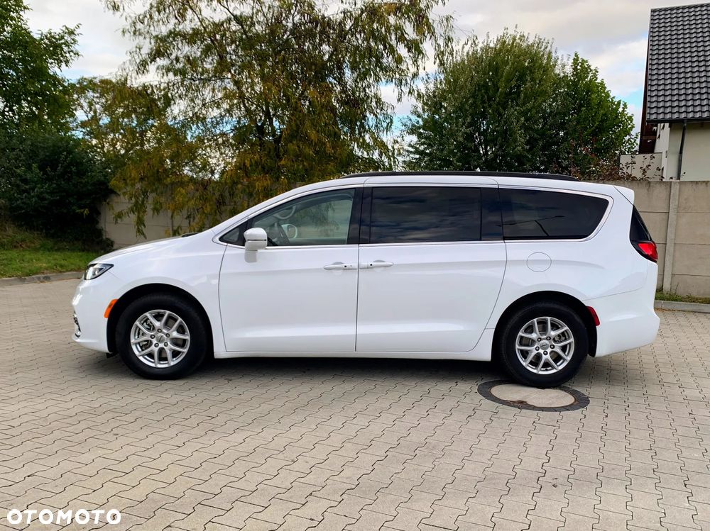Chrysler Pacifica - 3