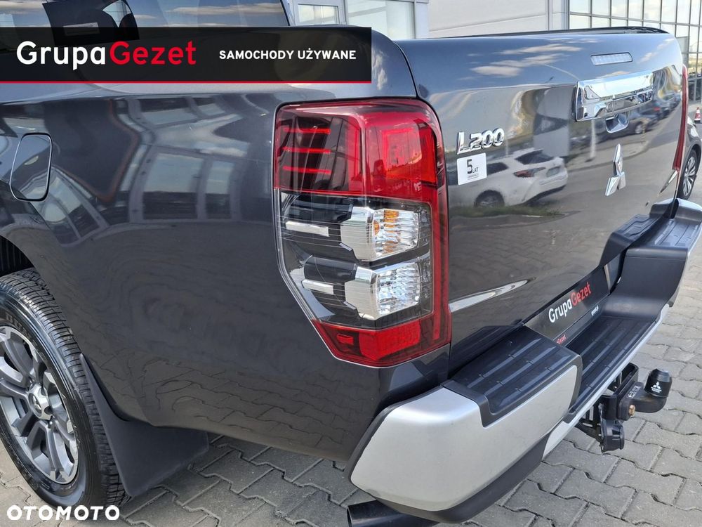 Mitsubishi L200 - 16