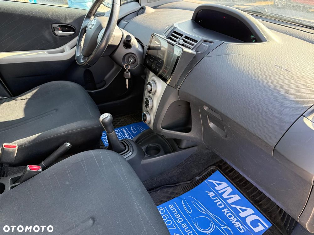 Toyota Yaris 1.3 Luna - 15