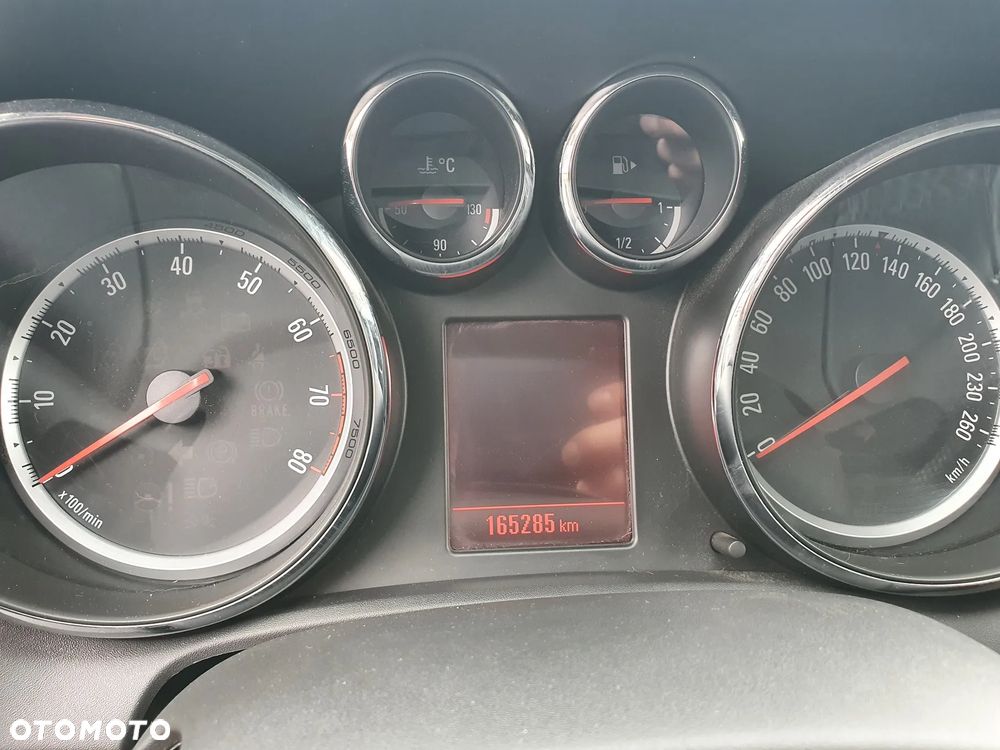 Opel Astra 1.4 Turbo 150 Jahre - 20