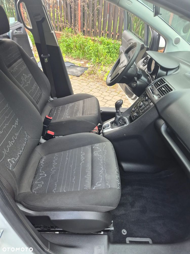 Opel Meriva 1.4 Essentia - 19