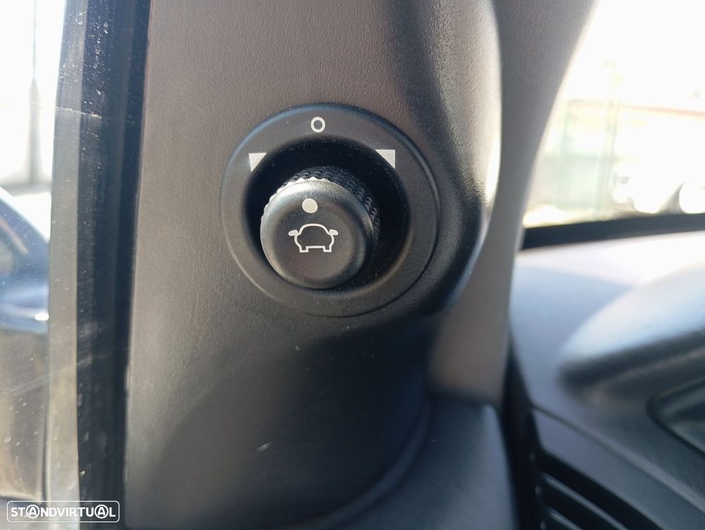 Ford Focus 1.4 Trend - 11