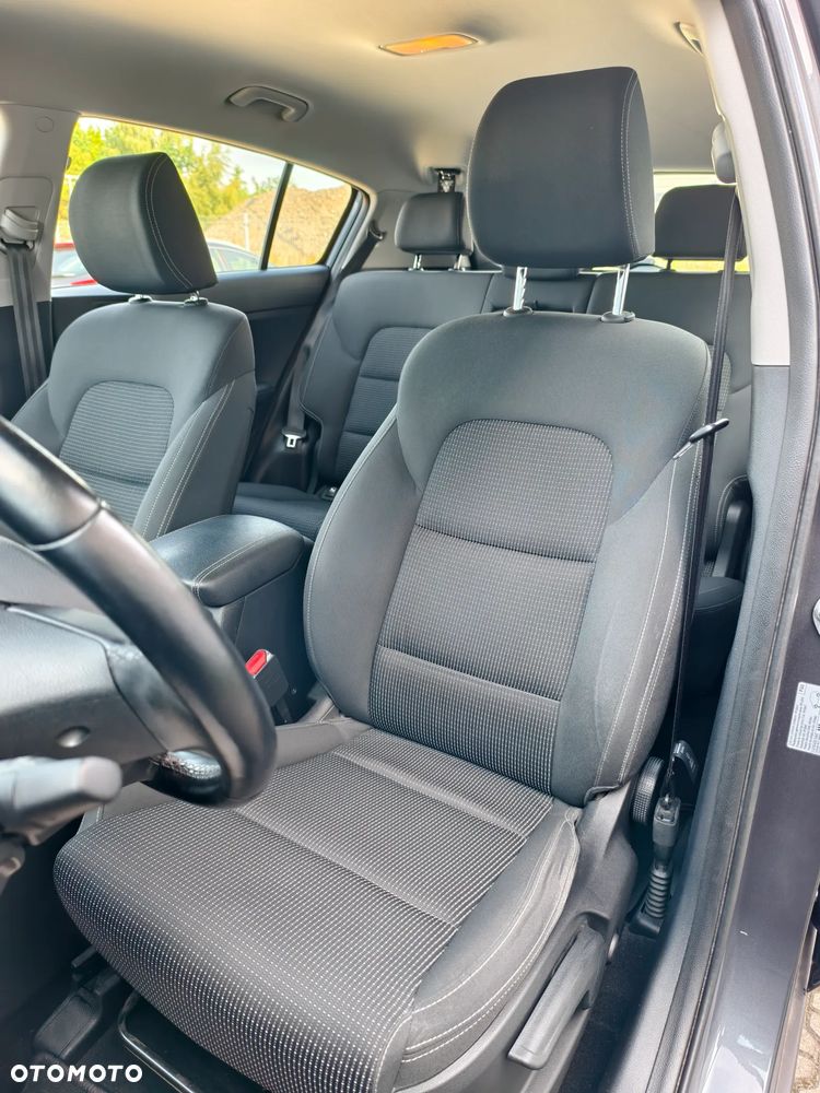 Kia Sportage 1.6 GDI 2WD DREAM-TEAM EDITION - 11