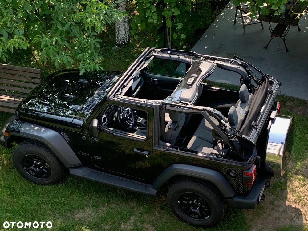 Jeep Wrangler - 2
