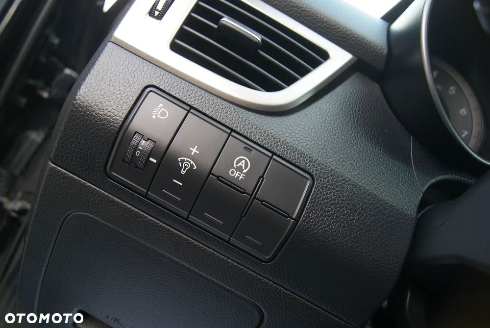 Hyundai i30 1.6 Fifa World Cup Edition - 25