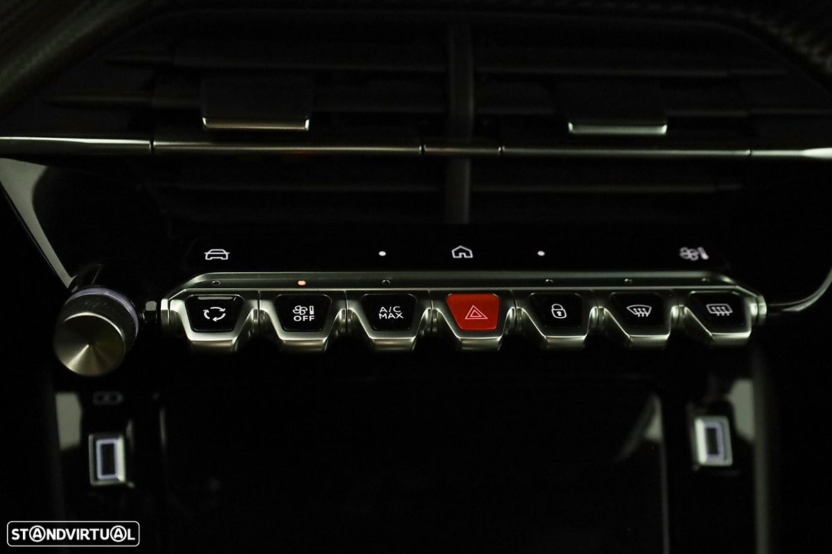 Peugeot 2008 1.2 PureTech Allure EAT8 - 13