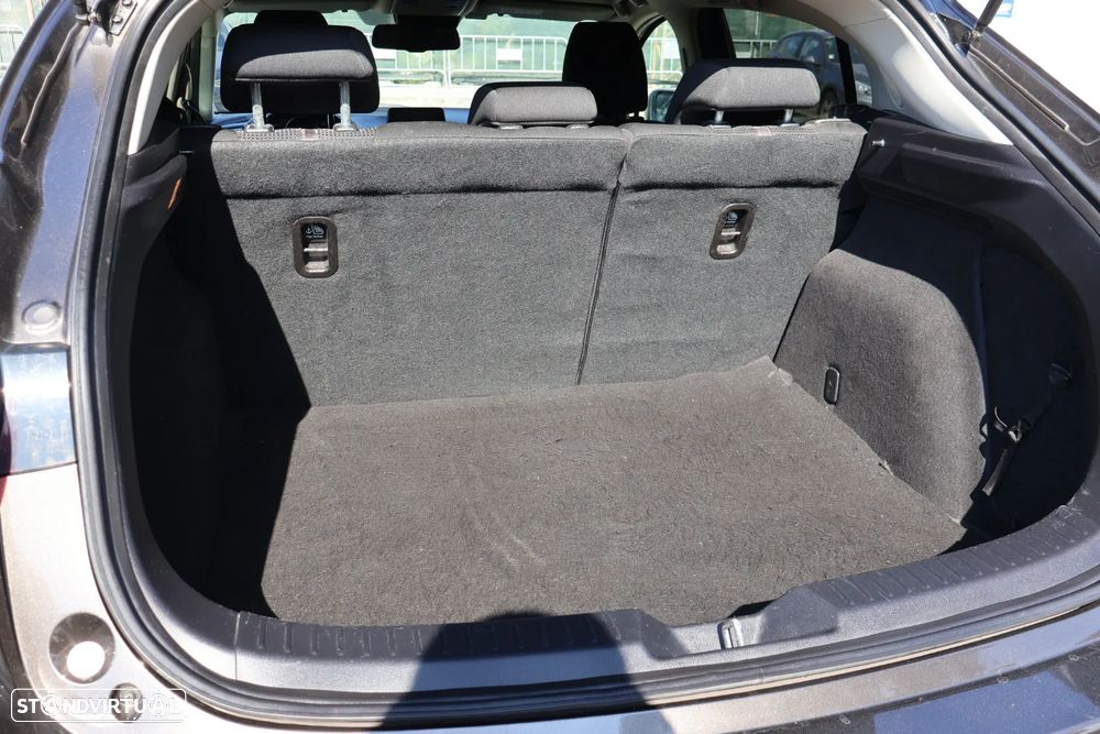Mazda 3 Hatchback 1.5 Sky-D Excellence Navi - 9