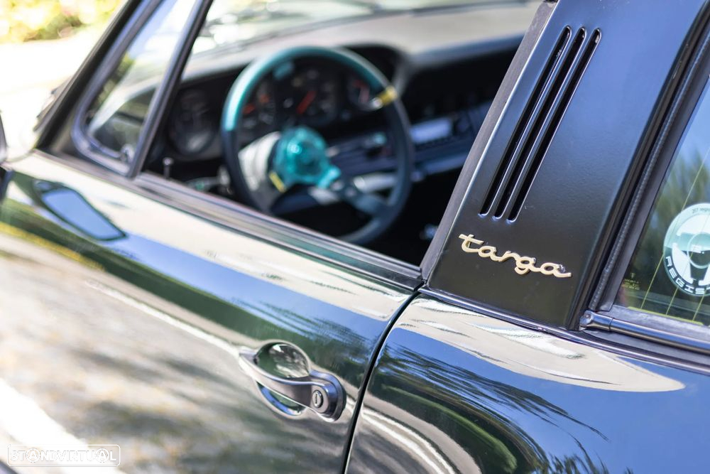 Porsche 911 (964) - 17