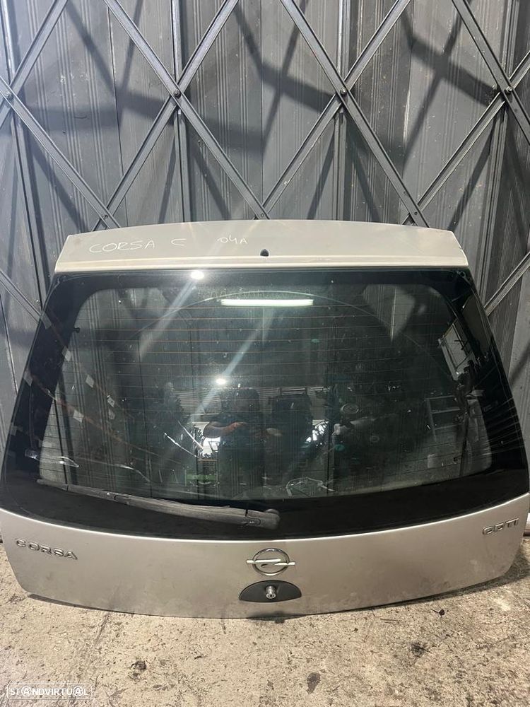 Tampa da mala Opel Corsa C 2004 - 1