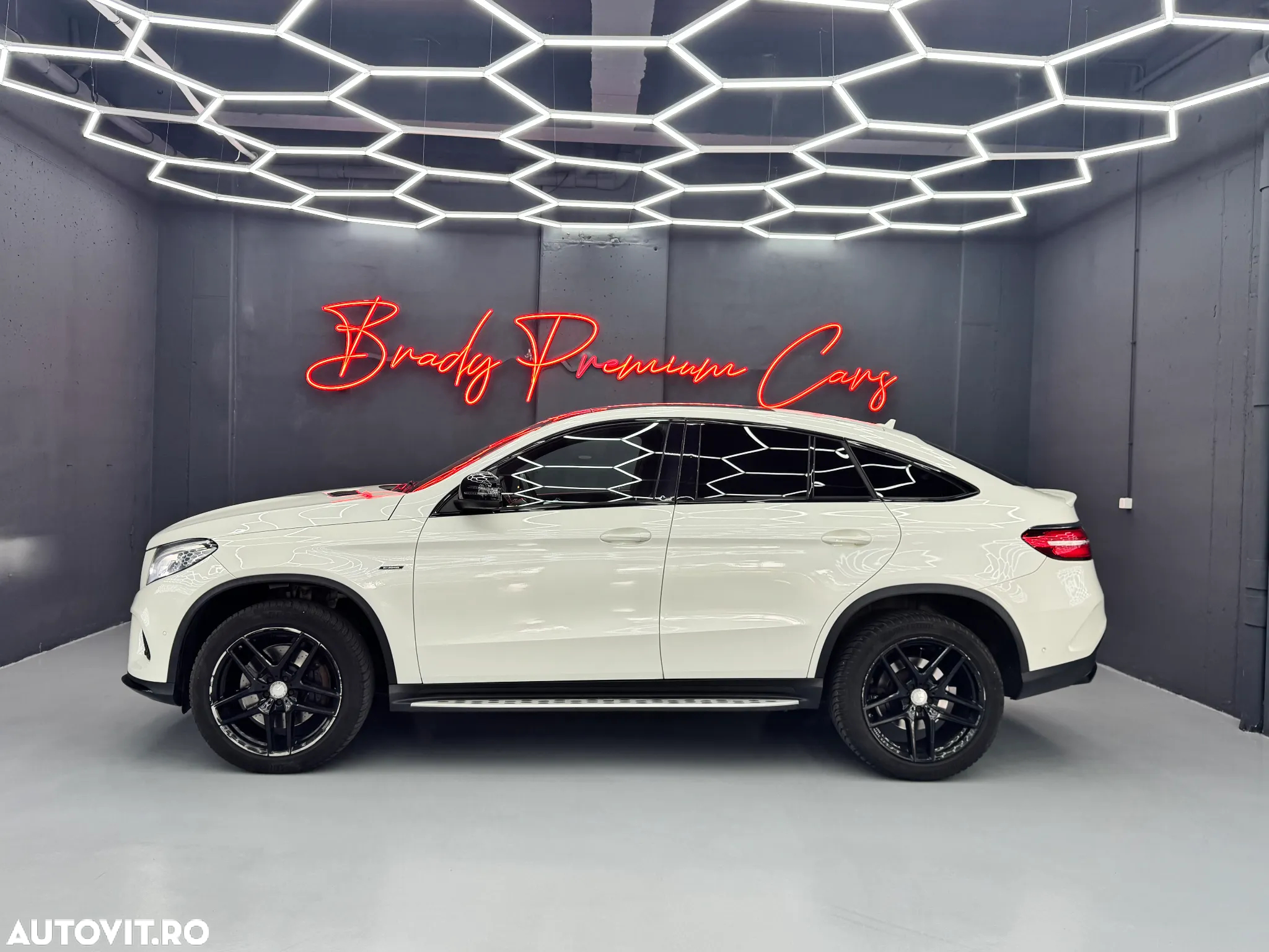 Mercedes-Benz GLE 450 AMG 4Matic 9G-TRONIC - 18