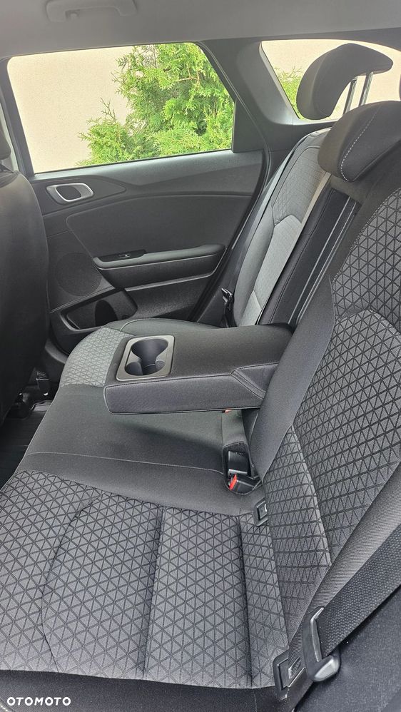 Kia Ceed 1.4 T-GDI M - 11