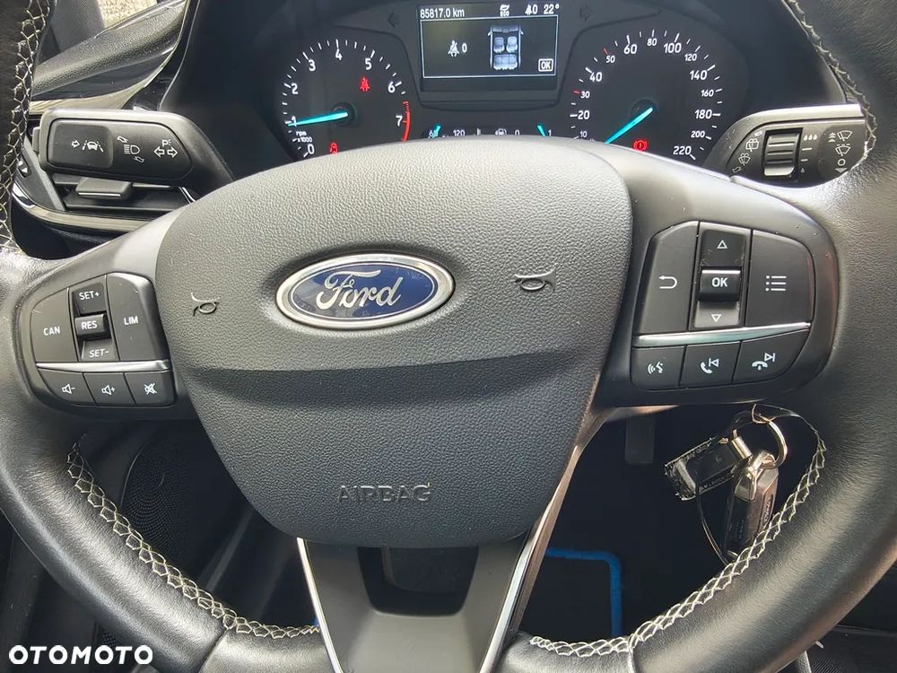 Ford Fiesta 1.1 S&S TREND - 8