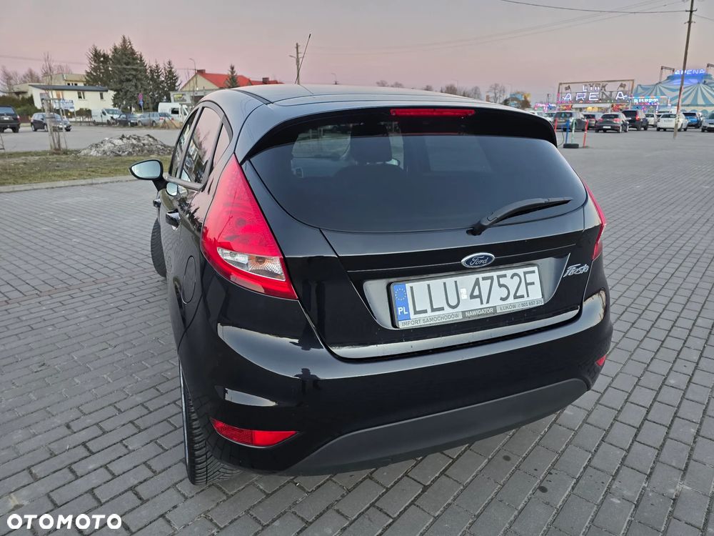 Ford Fiesta - 15