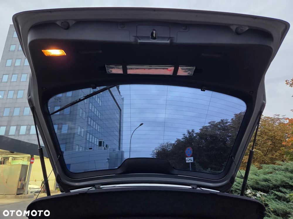 BMW Seria 3 316ti - 13
