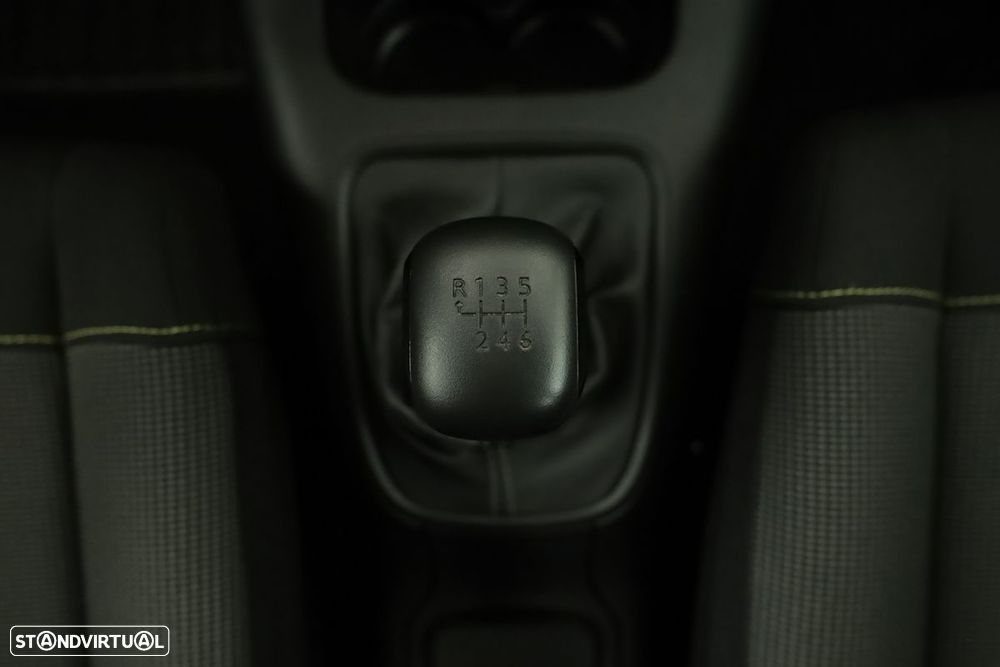 Citroën C3 1.2 PureTech Plus - 13