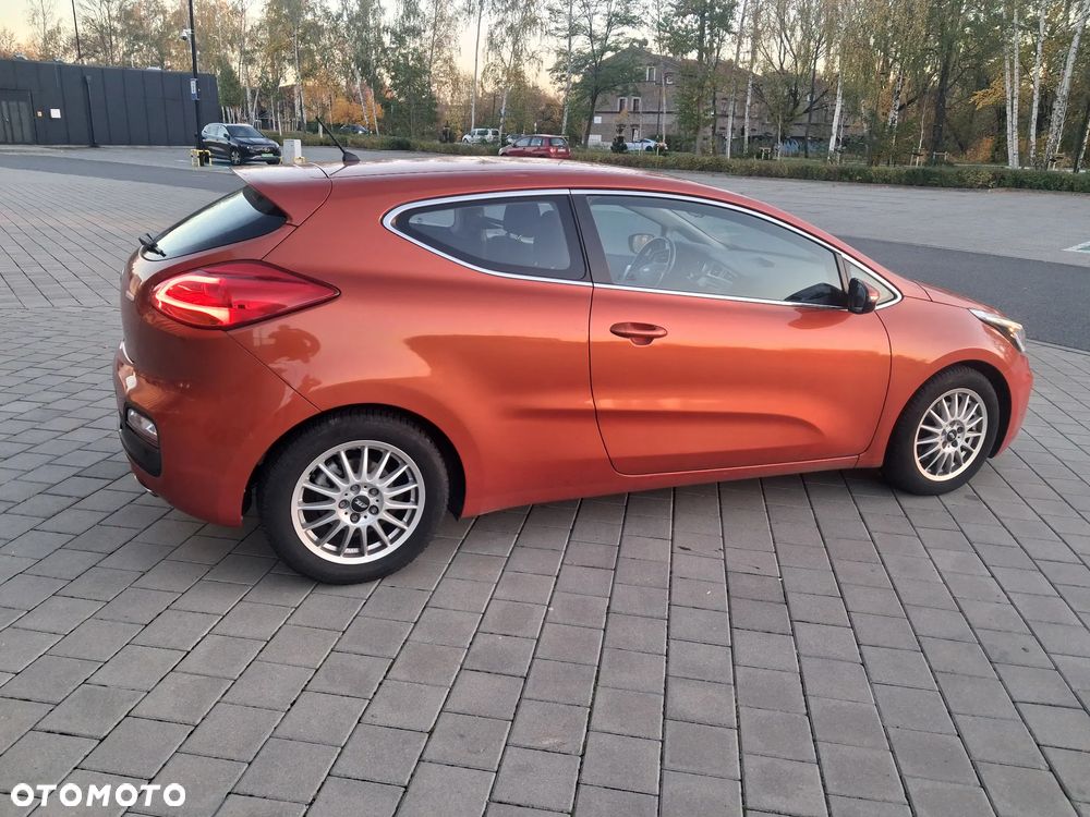Kia ProCeed - 9