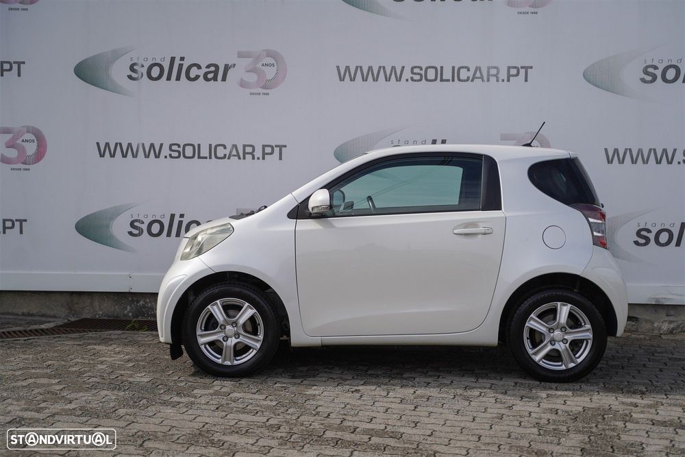 Toyota iQ 1.0 VVT-i Essential+AC - 10