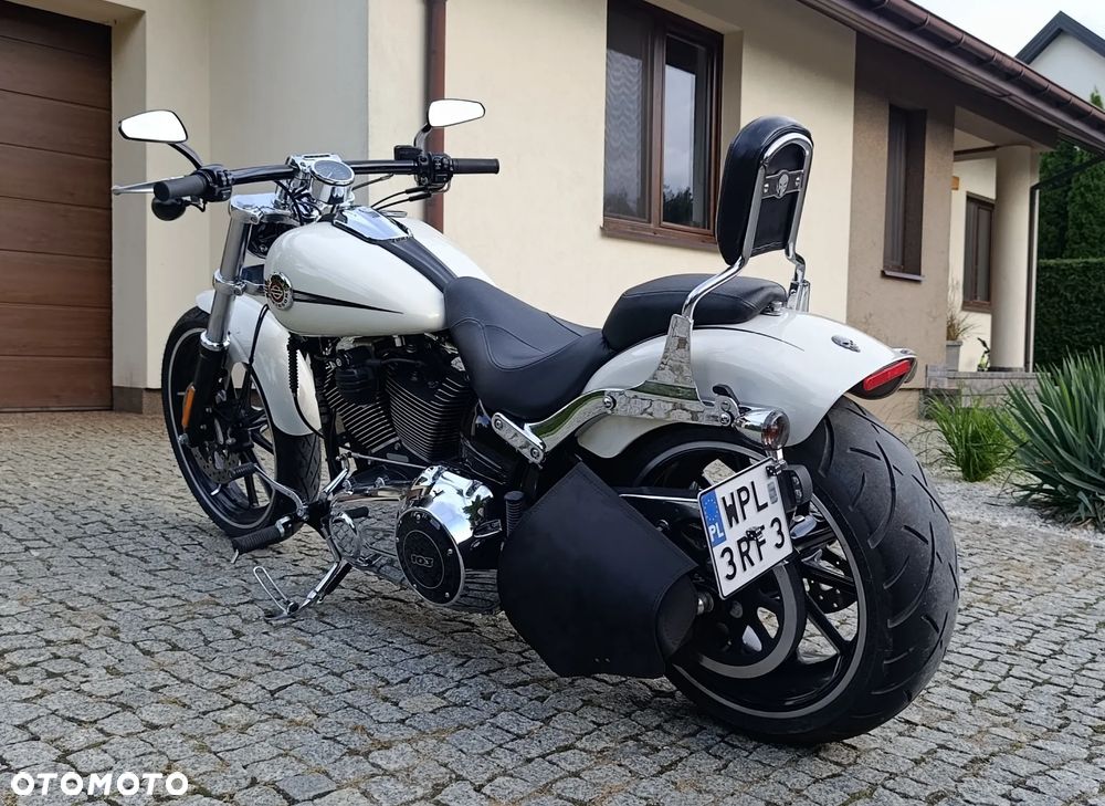 Harley-Davidson FXSB Breakout - 6