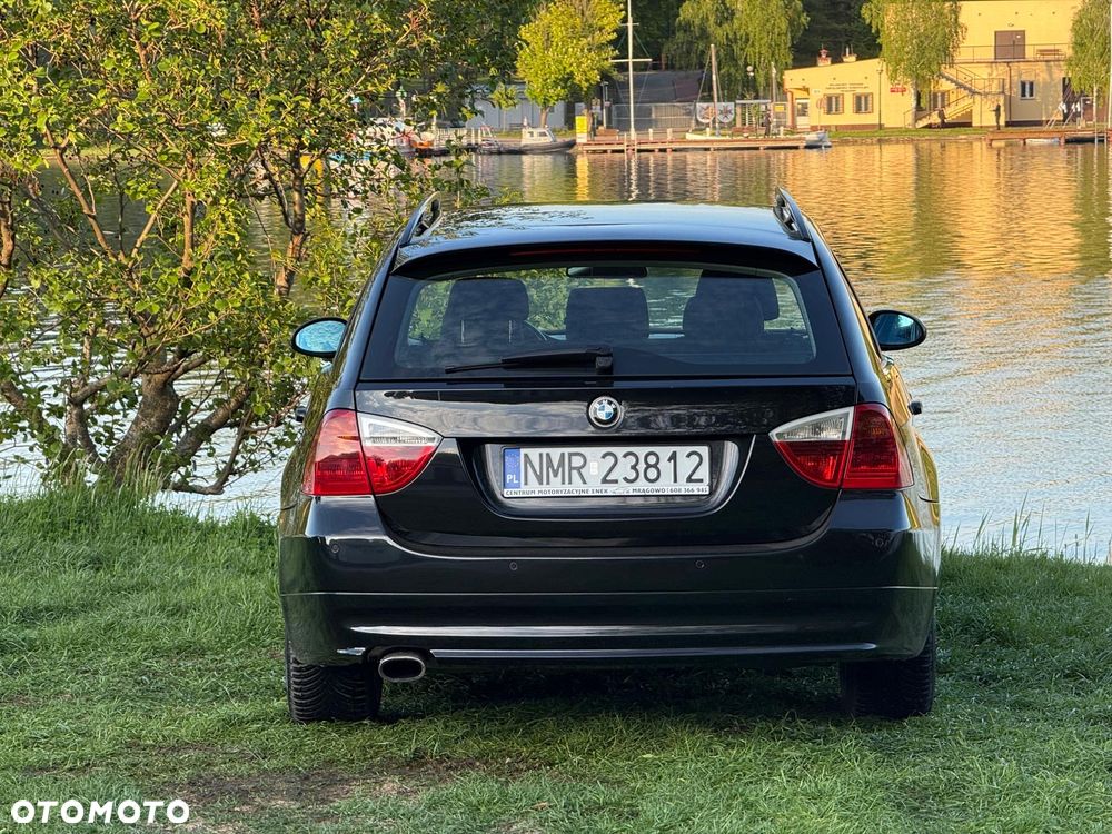 BMW Seria 3 318d DPF - 9