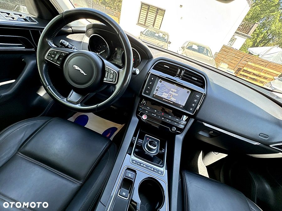 Jaguar F-Pace 20d AWD Prestige - 31
