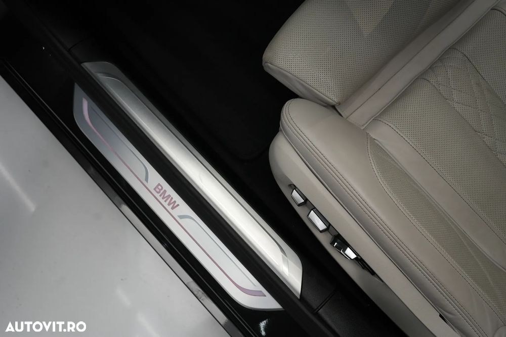 BMW Seria 7 740Li xDrive - 12