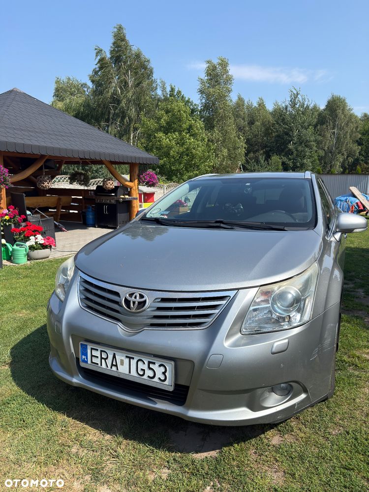 Toyota Avensis 2.0 D-4D - 1