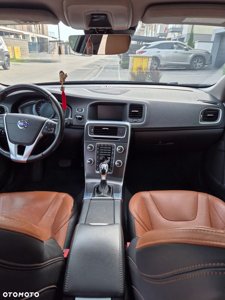 Volvo S60 T5 Drive-E R-Design Momentum - 23