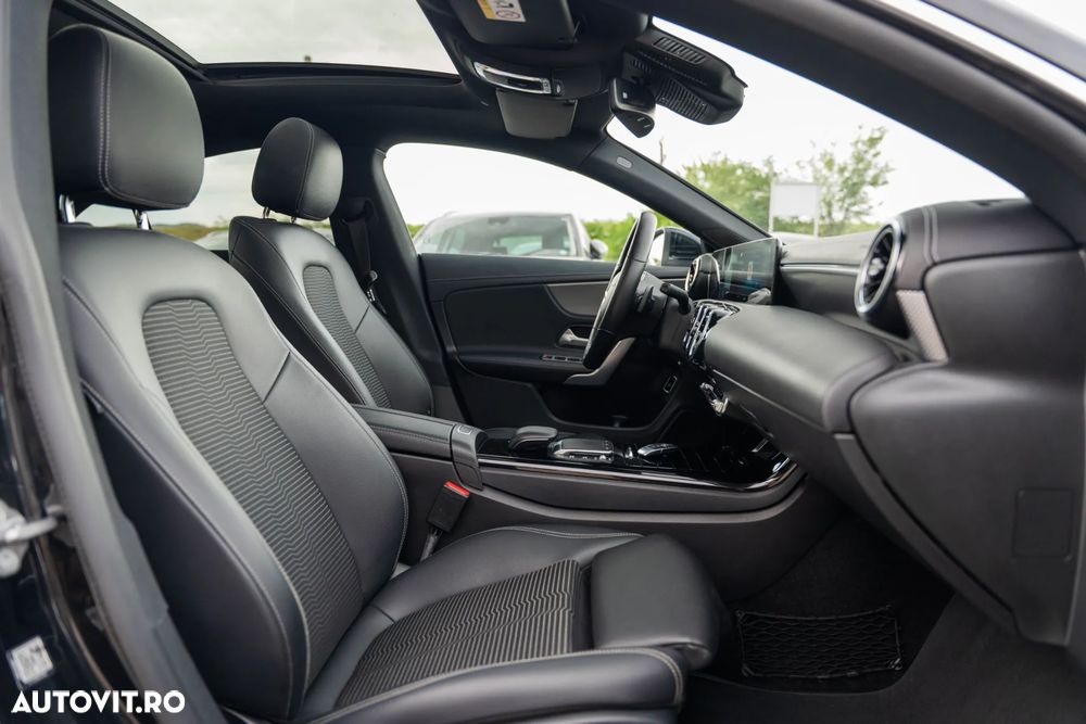 Mercedes-Benz CLA 180 d 7G-DCT Progressive - 16