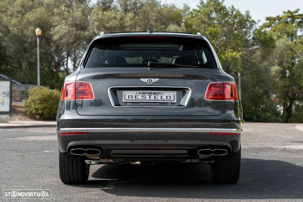 Bentley Bentayga V8 - 3