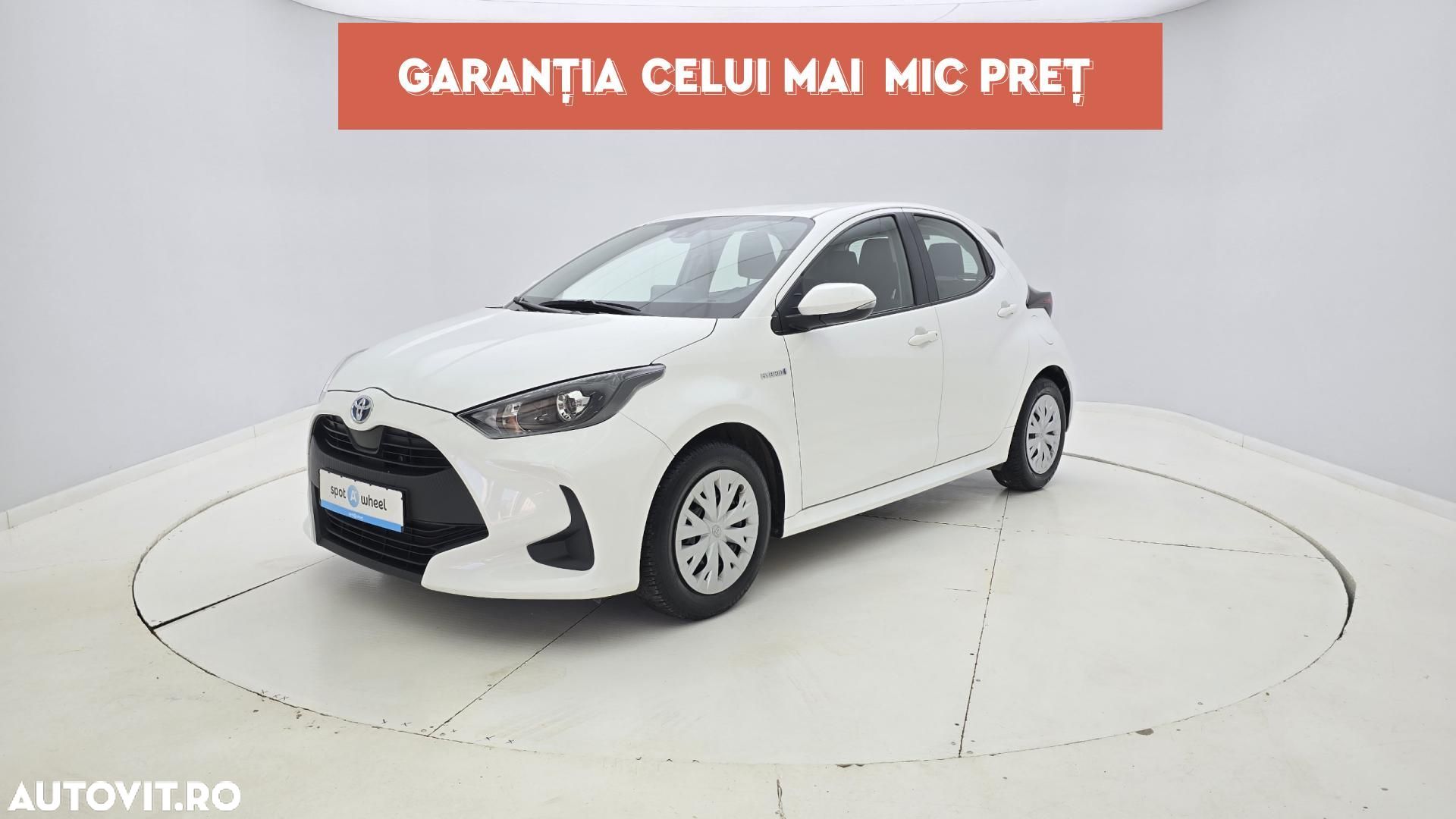 Toyota Yaris 1.5 VVT-i HSD Eco - 1