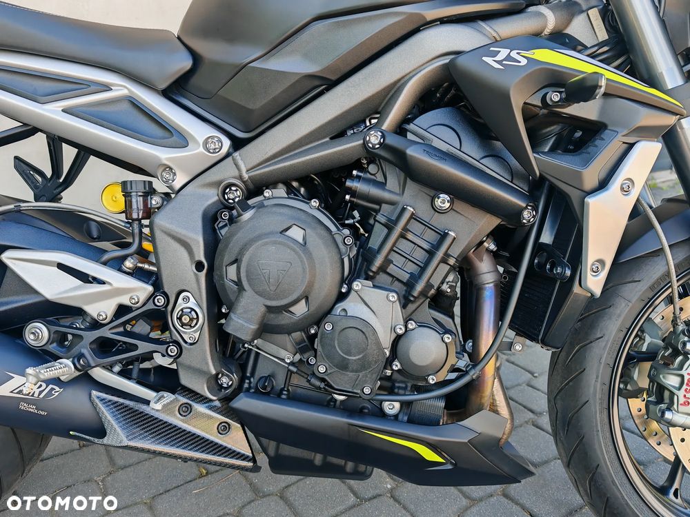 Triumph Street Triple - 14