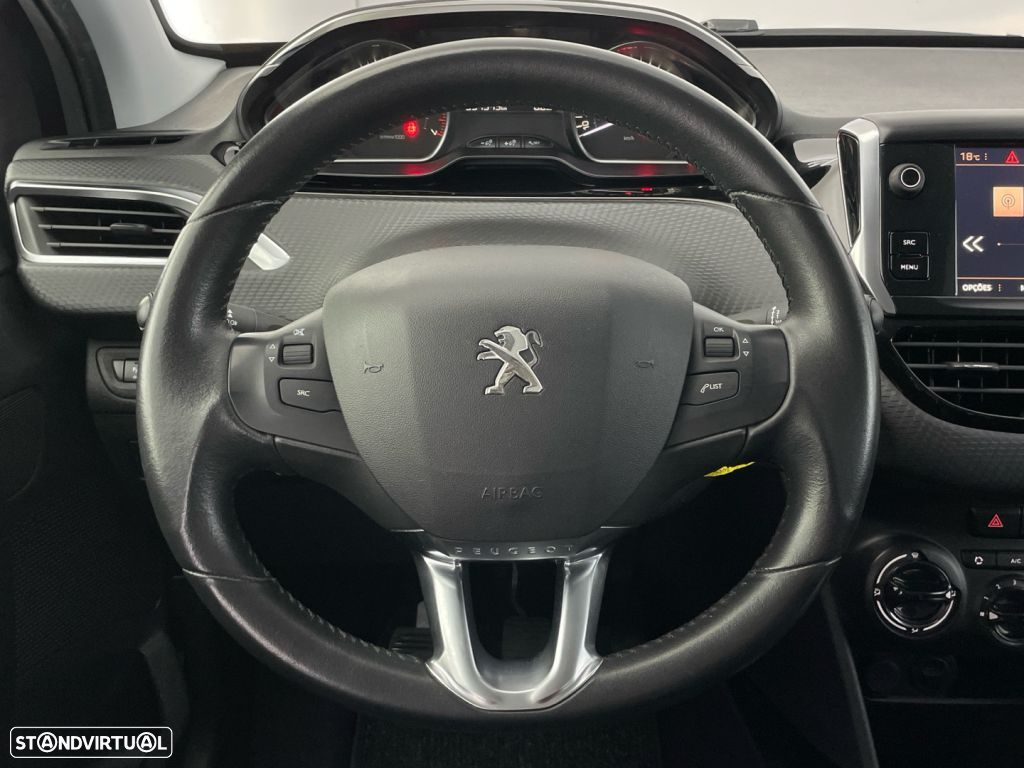Peugeot 2008 1.2 PureTech Signature - 14