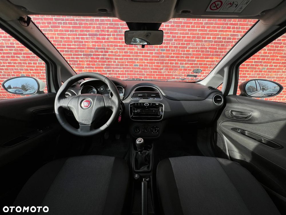 Fiat Punto 1.4 Easy S&S - 6