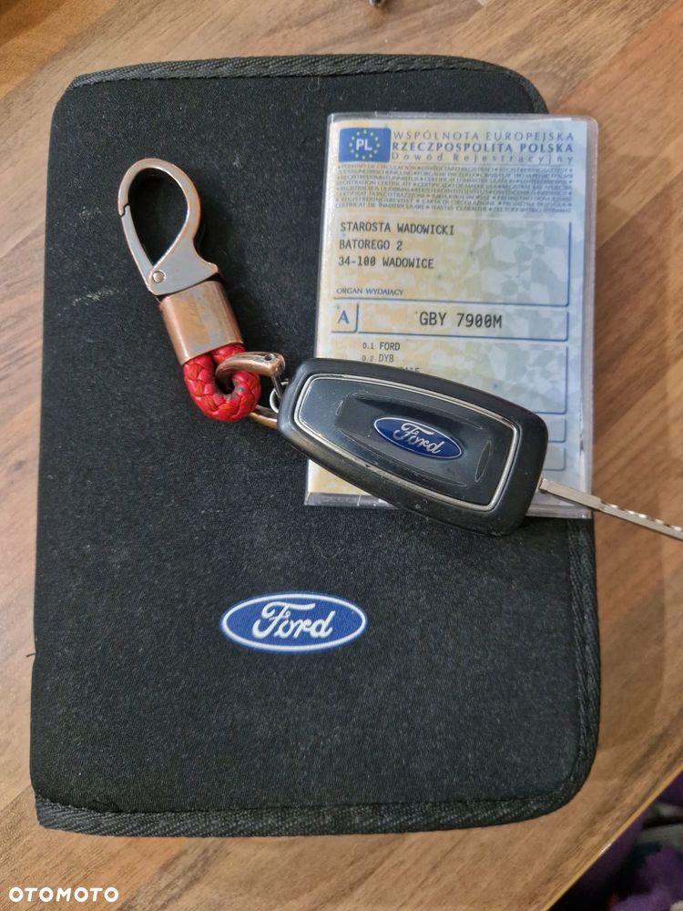 Ford Focus 1.5 TDCi SYNC Edition - 11