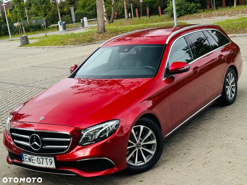 Mercedes-Benz Klasa E 220 d 9G-TRONIC Exclusive - 18