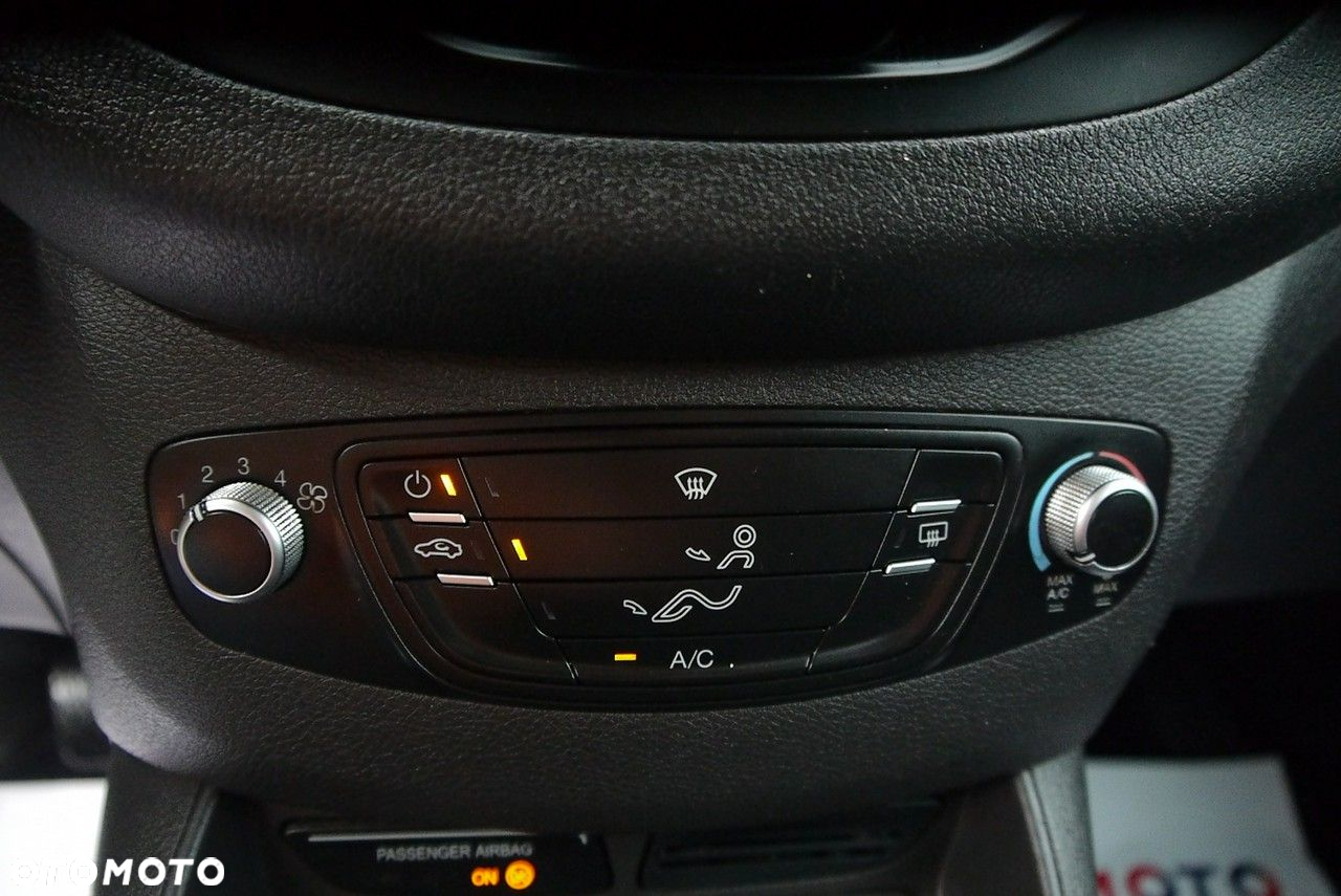 Ford Transit Courier Basis - 24