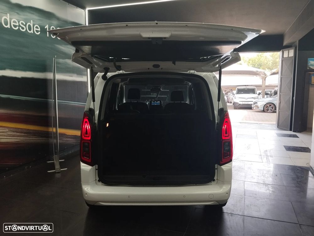 Opel Combo — fotografia 12