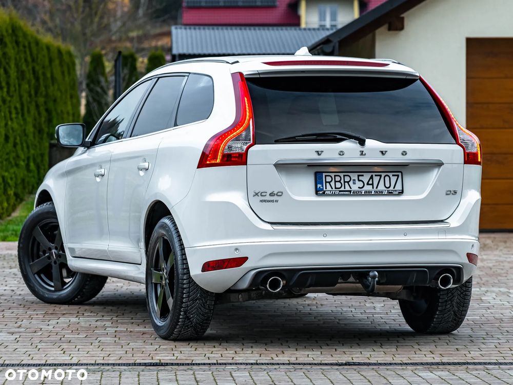 Volvo XC 60 D3 R-Design - 4