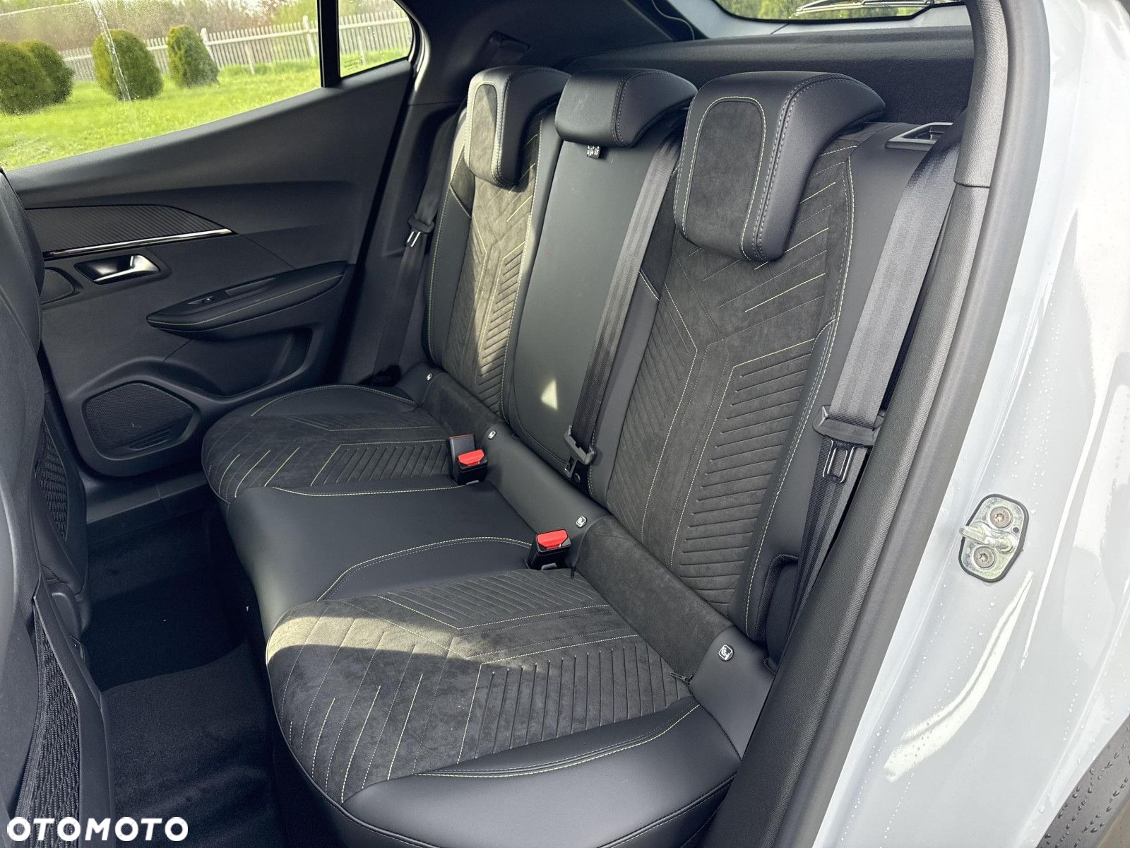 Peugeot 2008 - 15