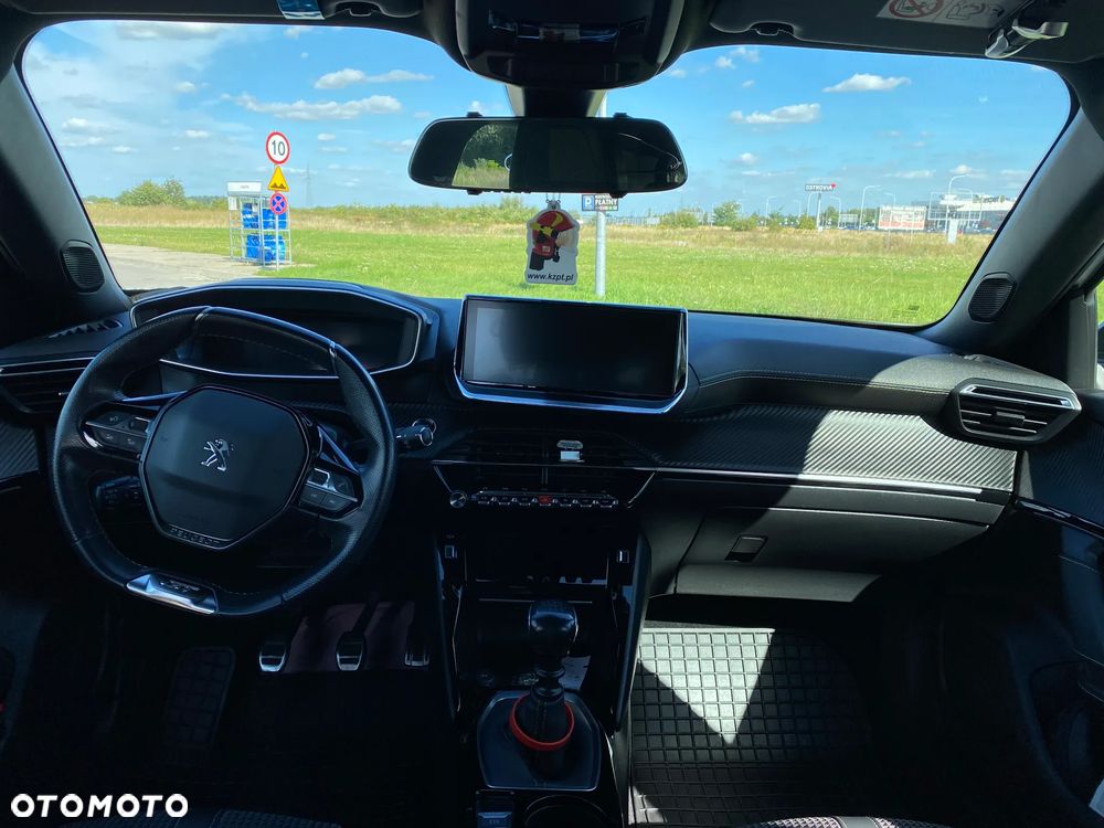 Peugeot 2008 1.2 PureTech GT Line S&S - 21