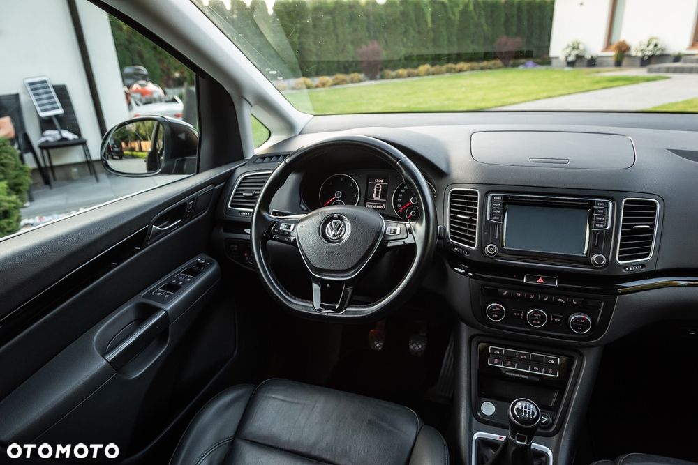 Volkswagen Sharan 2.0 TDI 4MOTION (BlueMotion Technology) Highline - 16