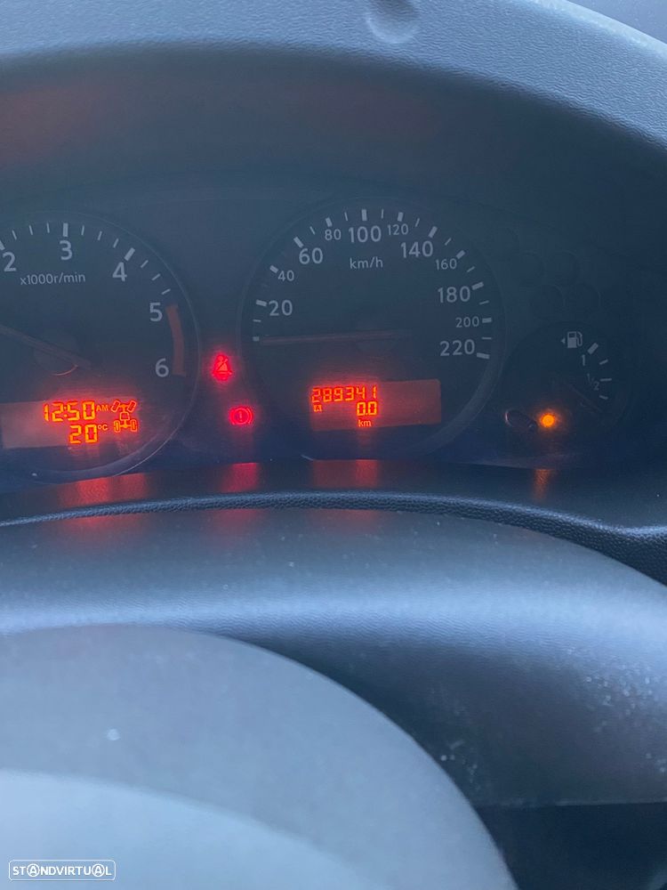 Nissan Navara 2.5 dCi CD LE Hi-Tech +P.Premium 4WD - 4