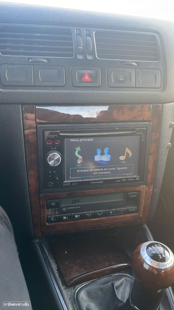 VW Bora 1.9 TDi Highline EC 4M - 9